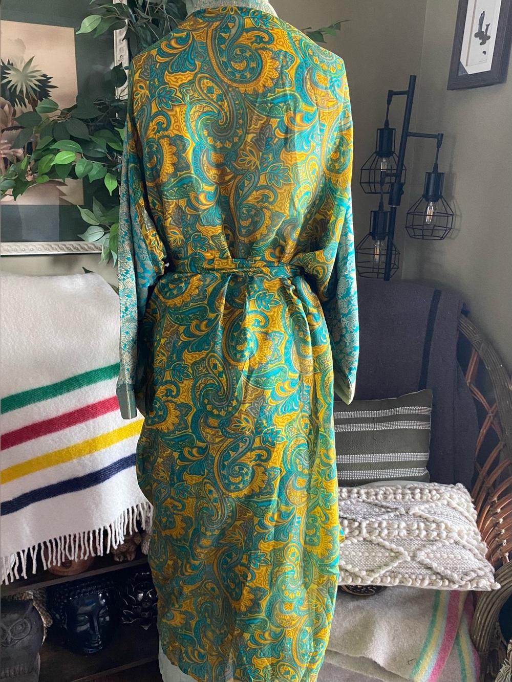 India Silk Handmade Robe - Picture 3 of 10
